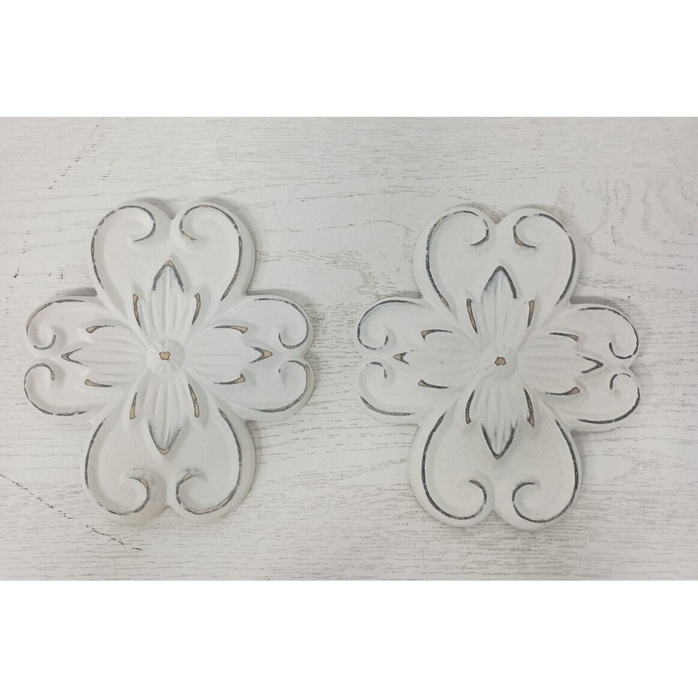 Vintage Flower Wall Plaque Set Of Two Distressed Look Cottagecore White Hanging